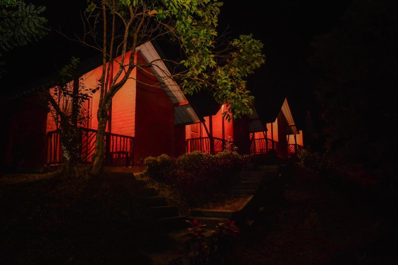 Cinnamon Village Sinharaja Deniyaya Exterior photo